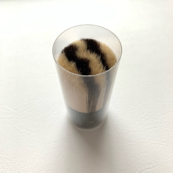 [NEW] Chantecaille Kabuki Brush - Picture 3 of 4